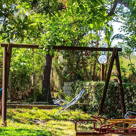 Bed and breakfast Paola 3*