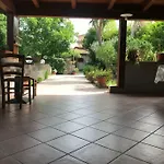Paola Bed & Breakfast 3*