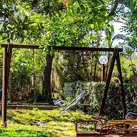 Bed and breakfast Paola 3*