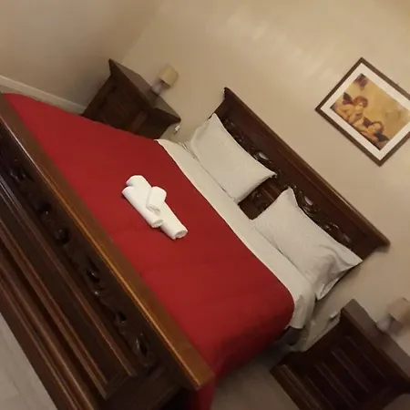 Bed & Breakfast Paola *