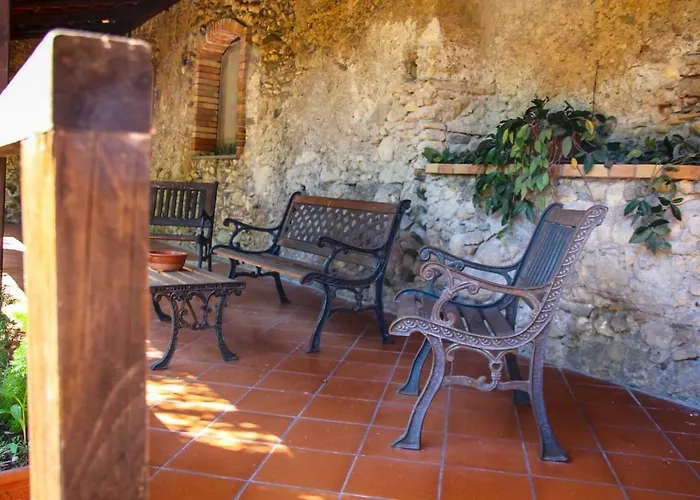 Paola מרינה די ג'ויוסה איוניקה