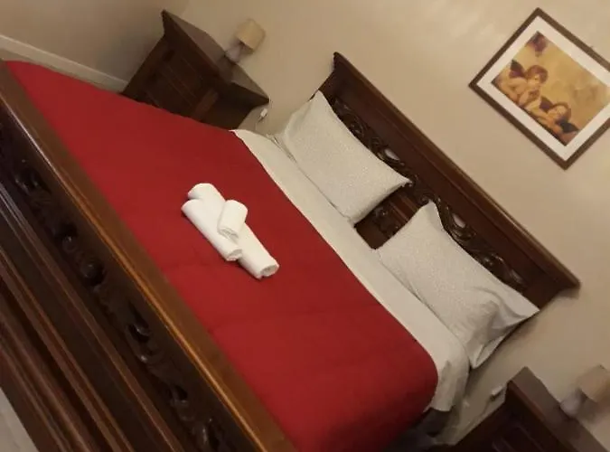 Bed & Breakfast Paola 3*